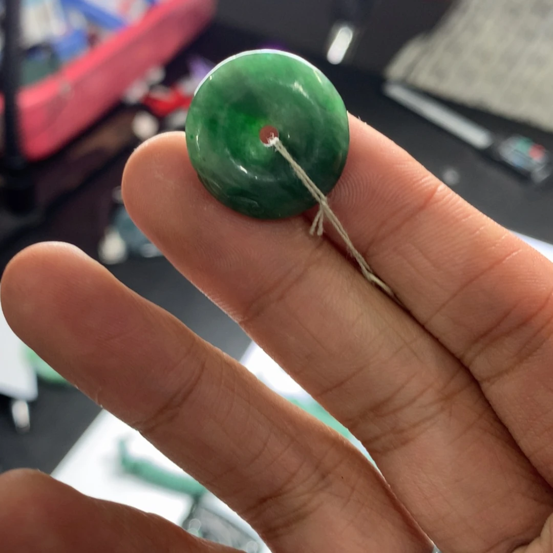 【闪购商品】翡翠颈饰未镶嵌烤***吃