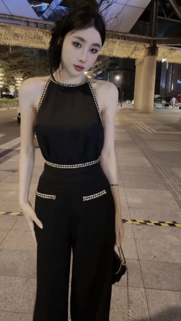 【沈百万】小个子套装女挂脖上衣气质高级感裙子时尚黑色两件套潮