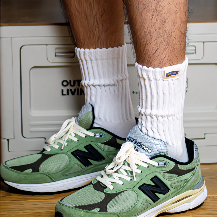 日系潮袜款粗针粗纱中筒袜秋冬布标袜子纯棉冬季男男袜冬袜