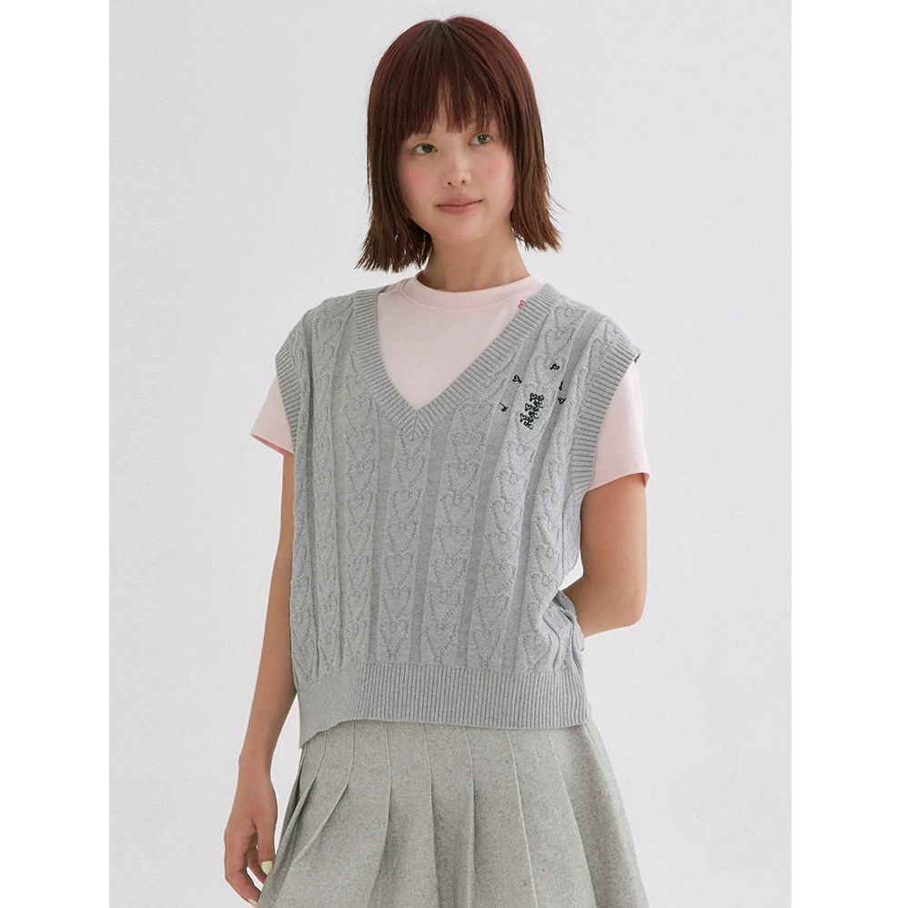 唉心爱心绞花v领背心 Aiaiai Cable Tank