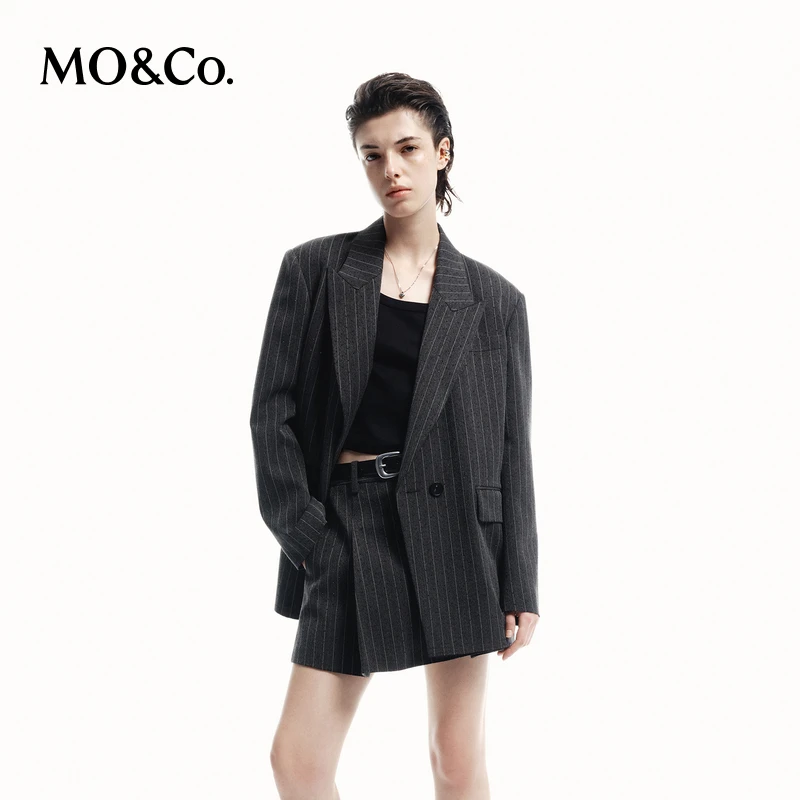 MOCO秋戗驳领宽肩H型竖条纹西装外套MBD3BLAT02