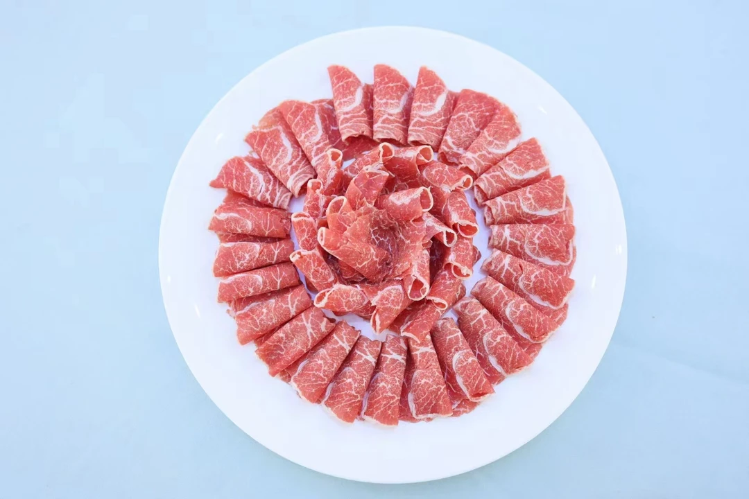 3~4人家庭涮火锅（羔羊肉卷2斤 黑牛肉卷1斤 火锅底料1袋 蘸料2包）火锅食材