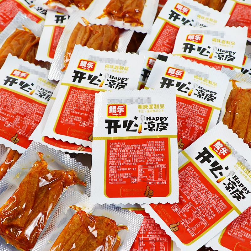 鲲乐开心凉皮调味面制品小辣条零食麻辣豆皮休闲食品散装湖南特产