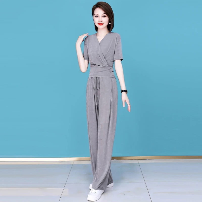 运动套装女春夏季2025新款时髦时尚洋气妈妈贵夫人品牌冰丝两件套