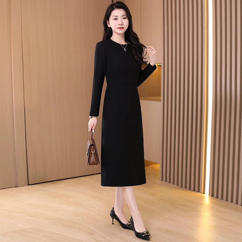 黑色打底连衣裙2025新女春秋长袖高级感品牌小个子十三行爆款裙子