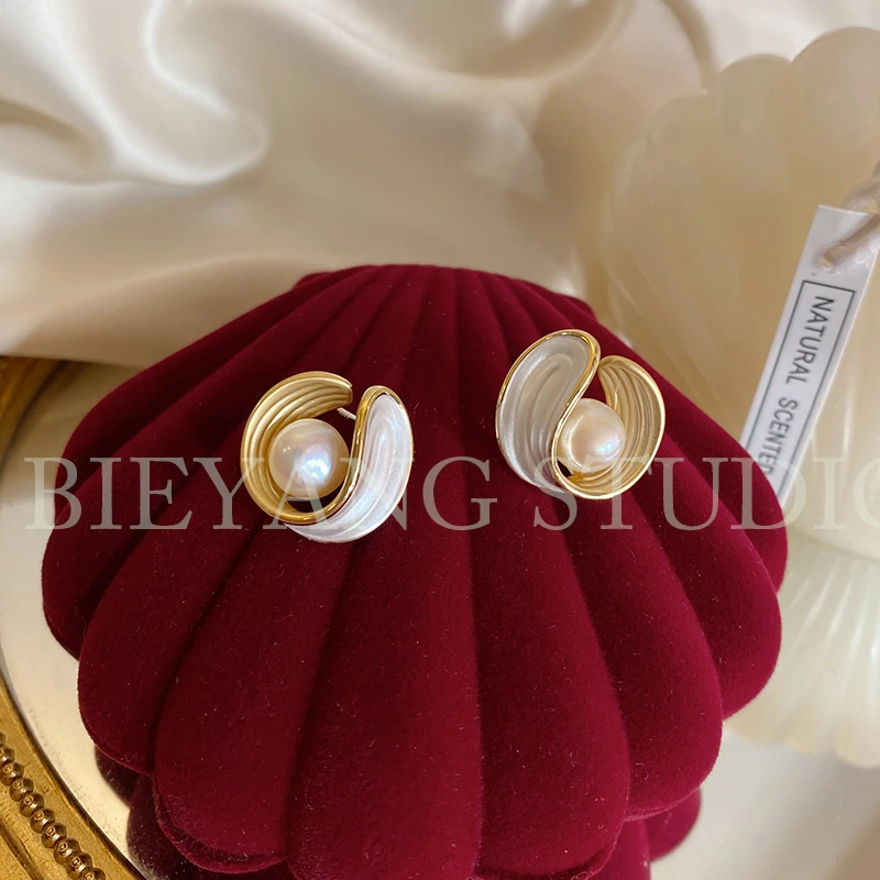 铜合金耳饰 【奶油慕斯】复古高级感巴洛克淡水耳环设计感耳钉