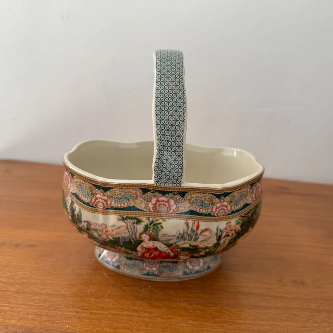 欧洲名画罗密欧与朱丽叶系列釉中彩果篮花篮070