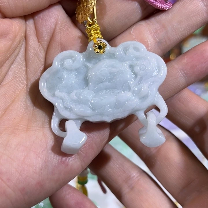 翡翠吊坠(赠链)未镶嵌代编织