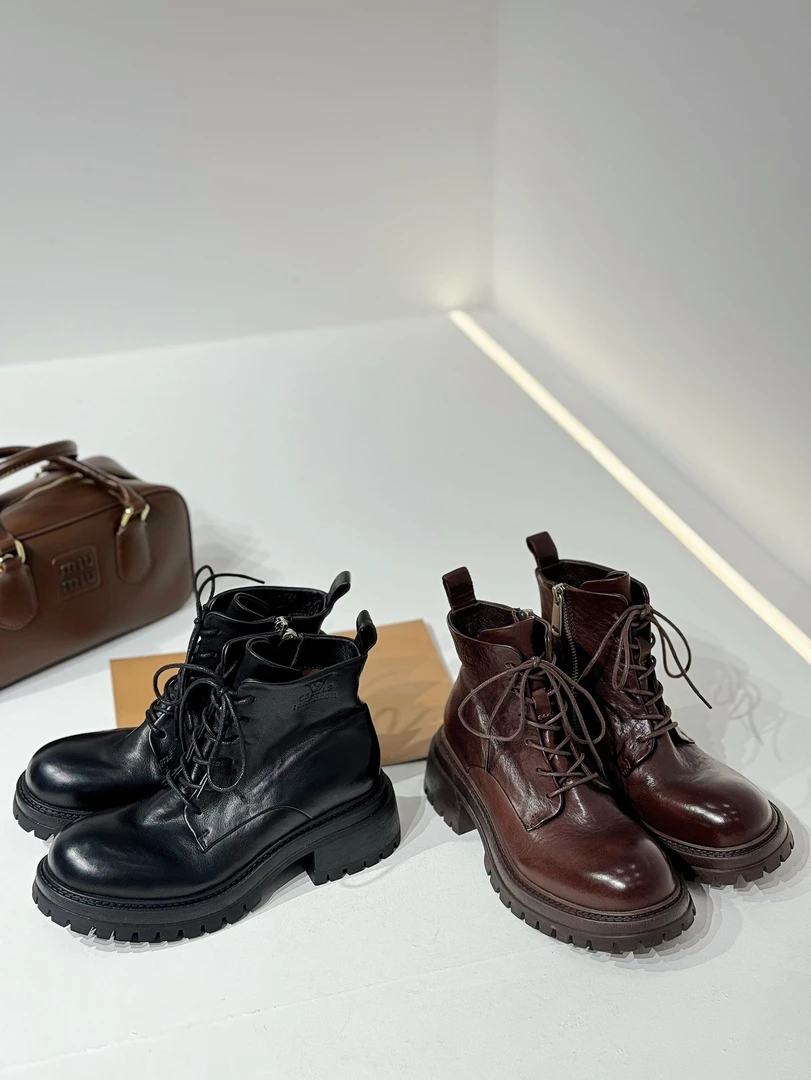 【聚新汇】6158-7新款中筒高跟时装通勤靴子真皮时尚经典