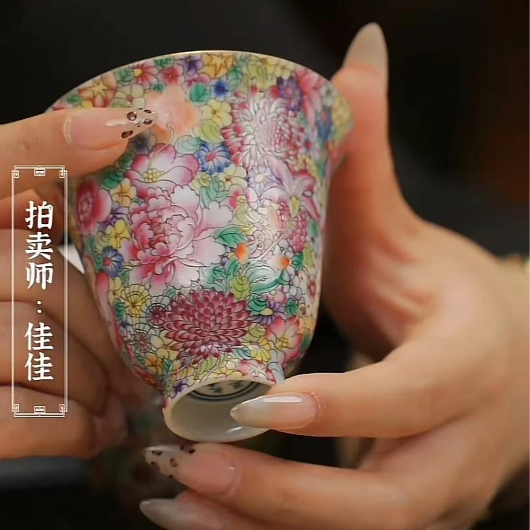 国呈拍卖古董瓷器
