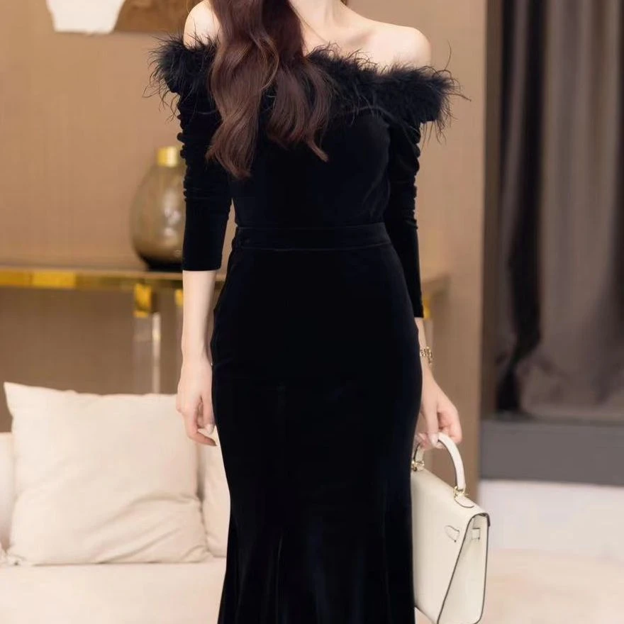 QIQI高级感陀鸟毛领修身显瘦衣服-上衣+