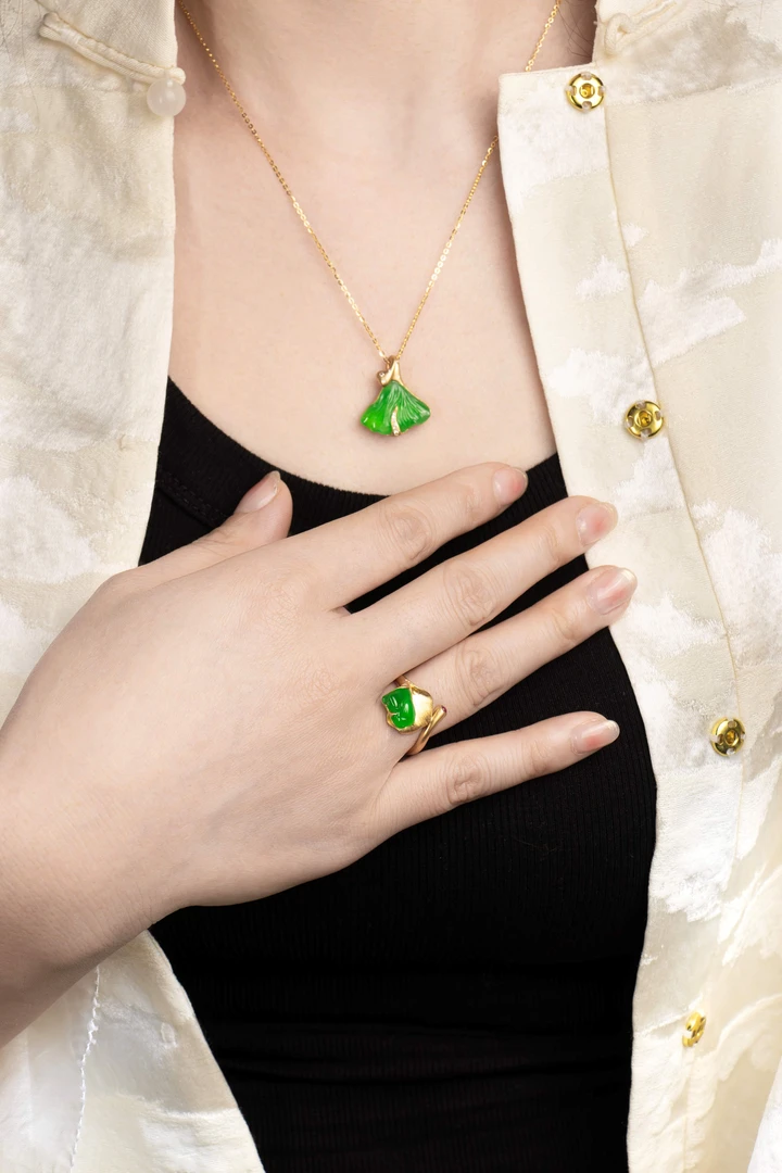 名玉艺术【三生有幸】天然缅甸翡翠 18K金镶嵌 种老色好 设计独特