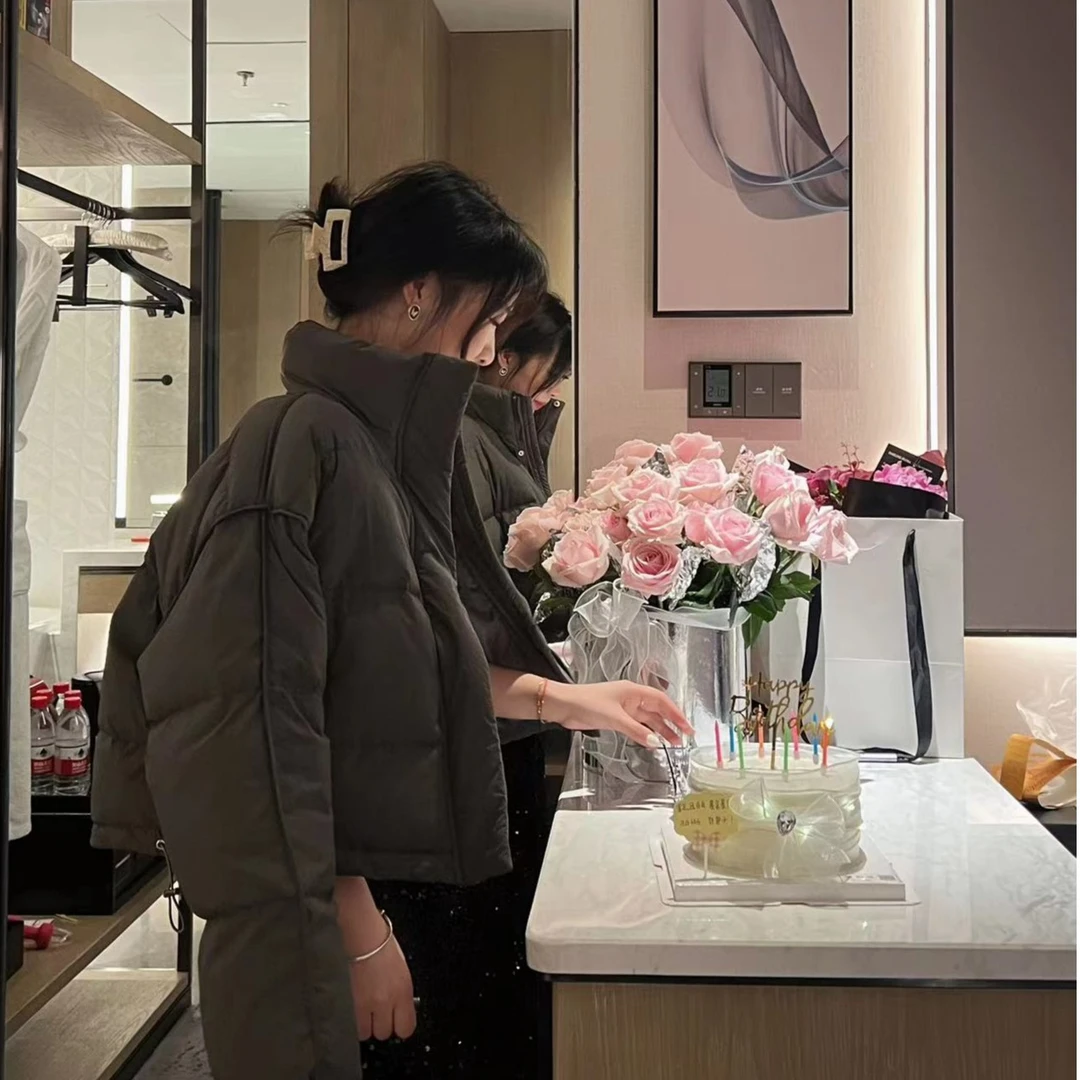 包边面包服白鸭绒羽绒服女短款2023冬装新款韩版宽松百搭加厚外套