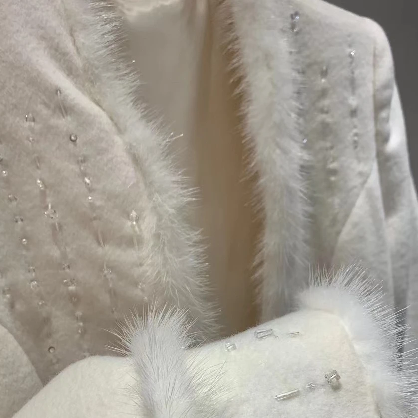 【深圳南油高端定制女装】国风拼水貂钉珠长款大衣