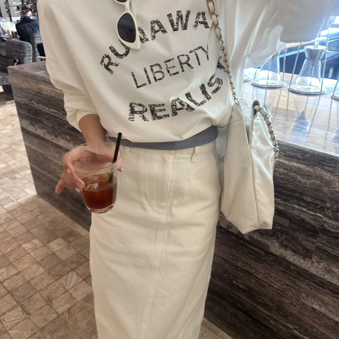 【RUNAWAY REALIST】白色高腰百搭显瘦牛仔开衩半裙 Q021