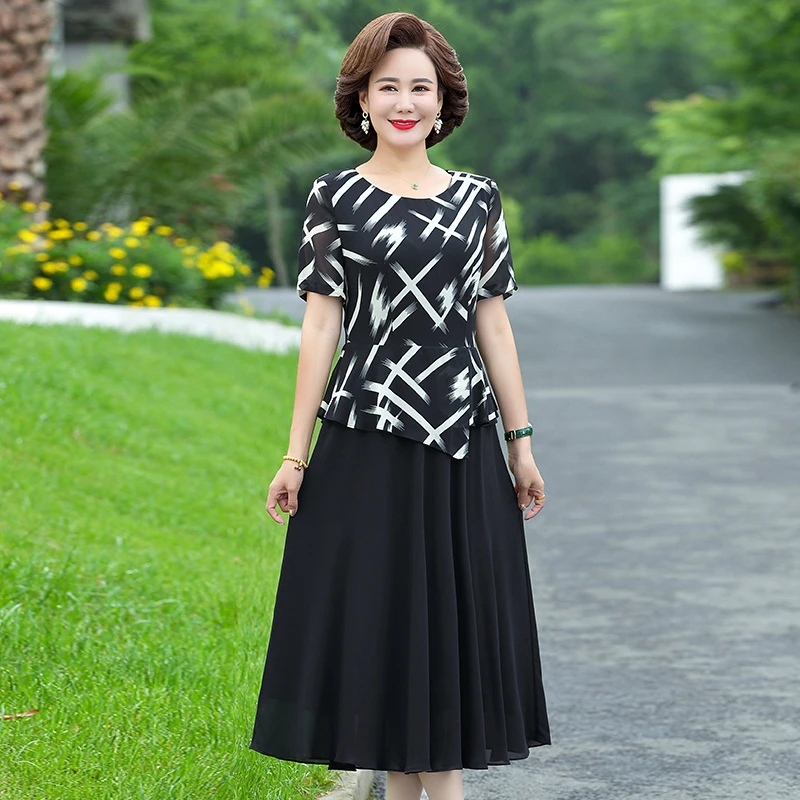 妈妈夏装气质连衣裙中老年女假两件2024新款中年夏季雪纺洋气裙子