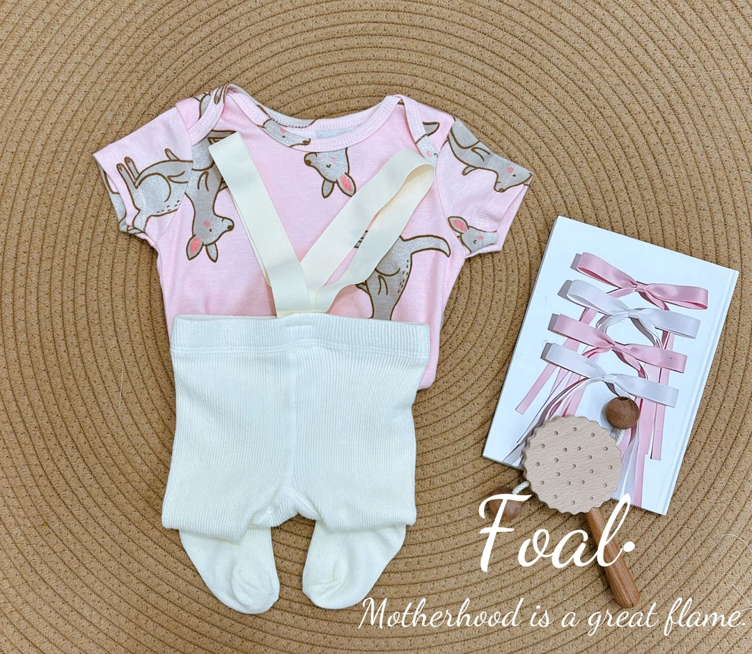 Foal【澳粉袋鼠】ins风新生儿柔软薄棉三角哈衣宝宝包屁衣