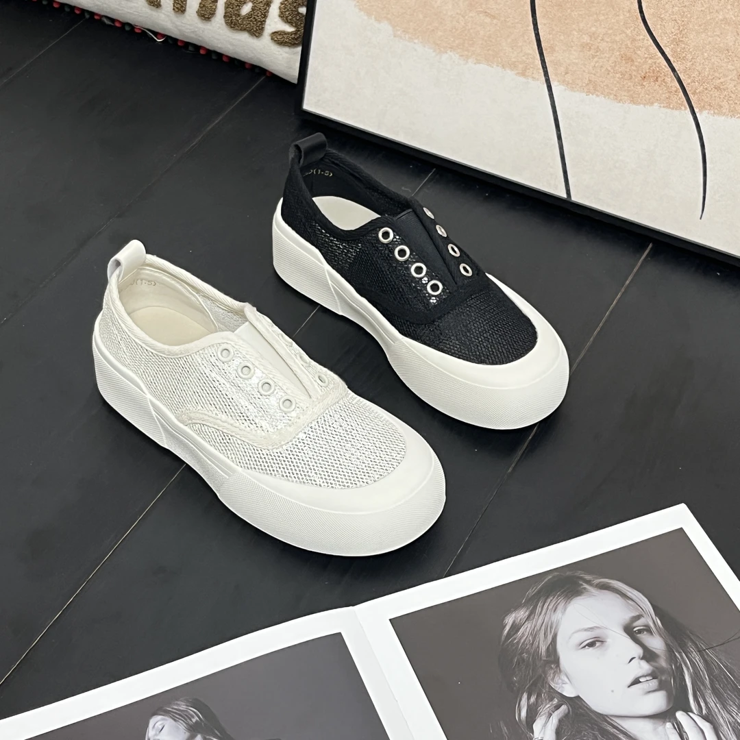 小小苏【网格小白鞋】夏季新款透气鞋女经典时尚平底百搭韩版镂空