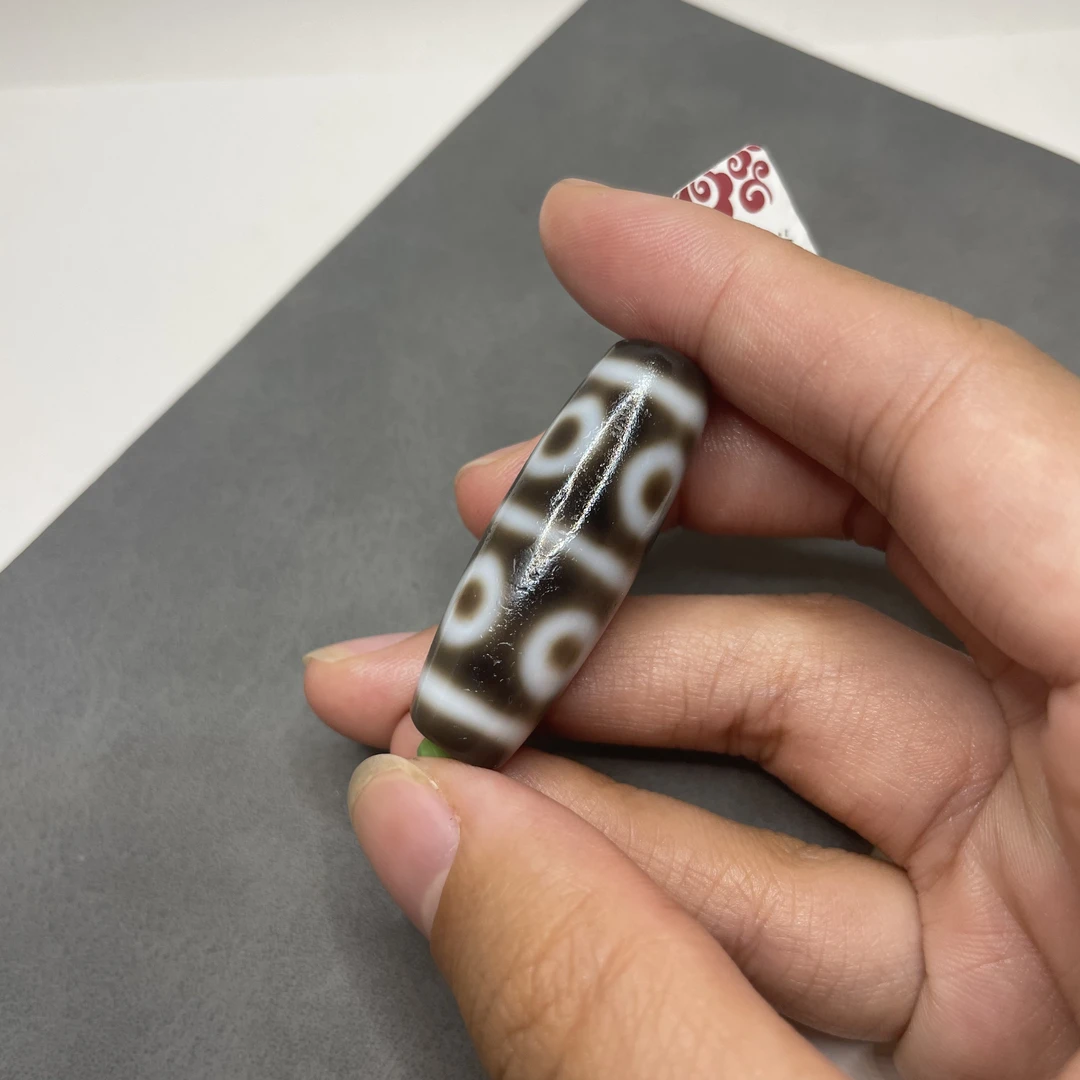 小卢 纯手工 灰皮全品 胖型「八眼」13.5*39.5镶蚀玛瑙台珠 锁骨链