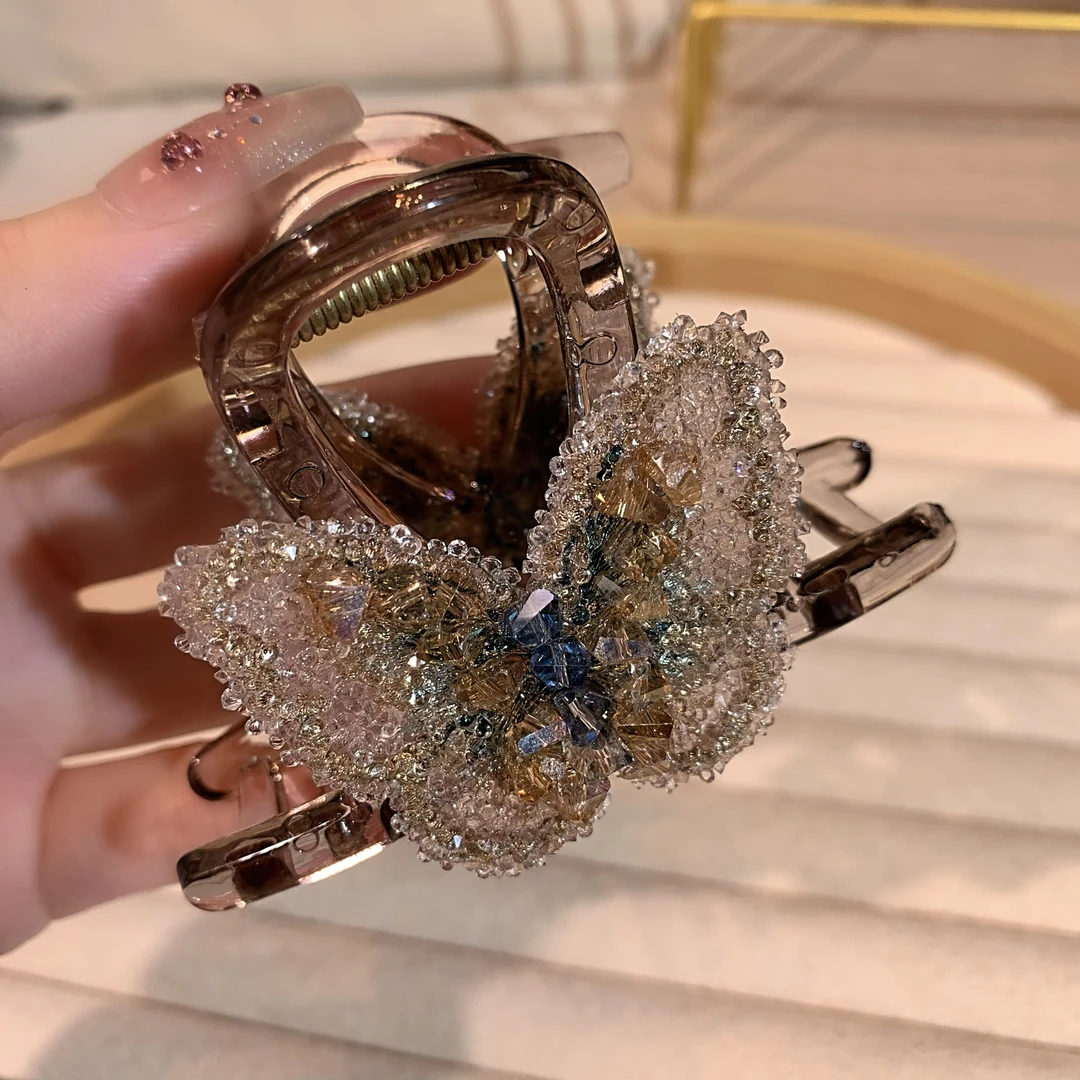 8公分轻奢优雅蝴蝶发饰网红大抓夹满钻百搭时尚韩版鲨鱼夹气质