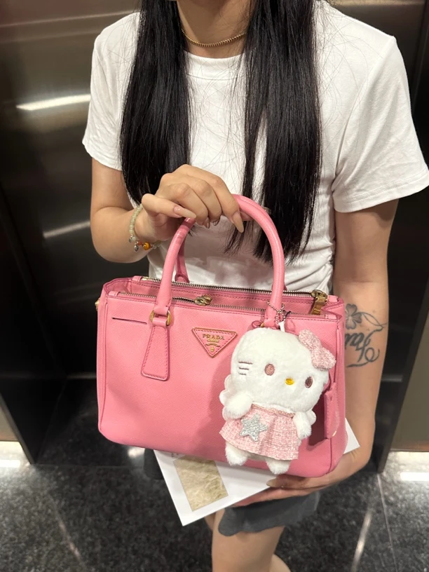 95新 Prada/普拉达 prada粉色单肩包