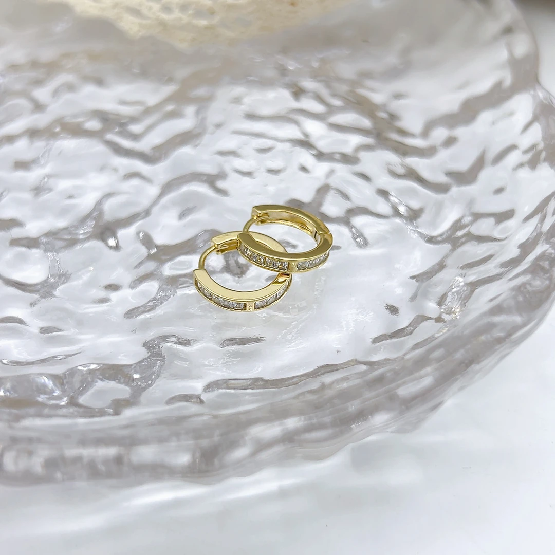 铜合金仿水晶耳饰 49956 好啊商店 简约百搭水J微镶耳扣-金色