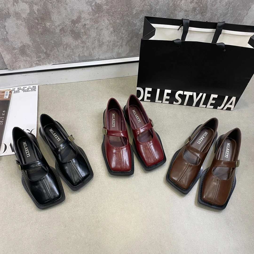 2025年秋季新款时尚气质百搭魔术贴半包方头轻奢低方平跟全包单鞋