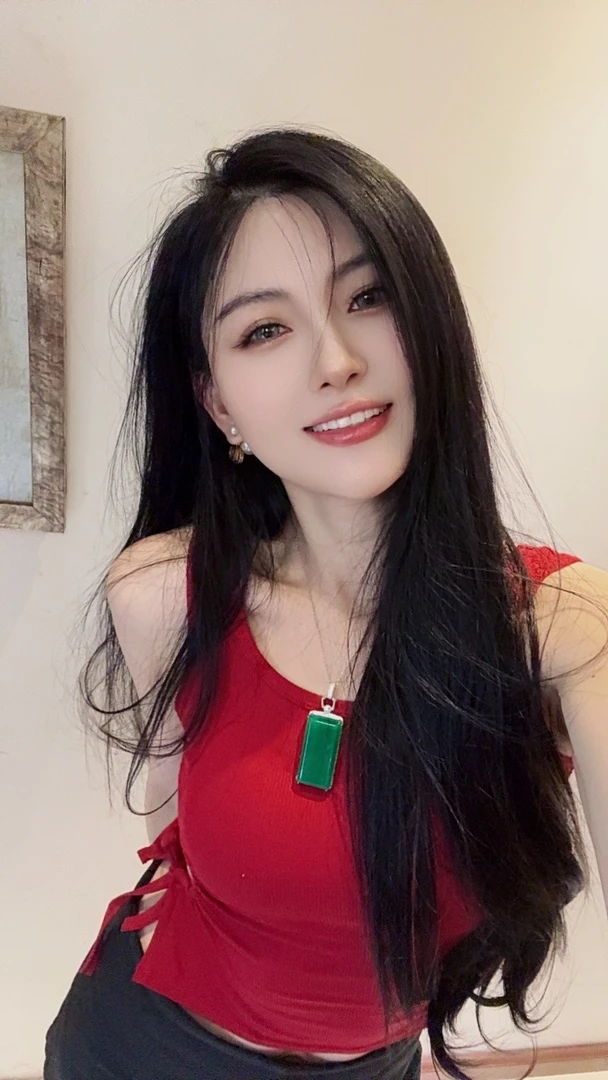 无事牌吊坠轻奢时尚气质镶嵌精致项链