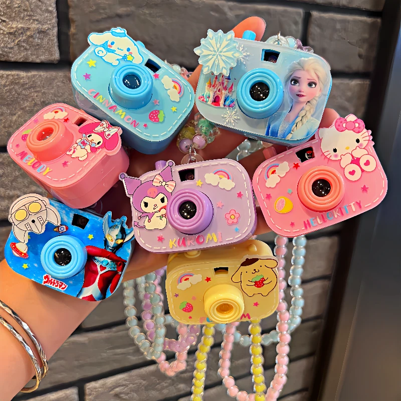 儿童投影相机卡通发光项链3-6岁宝宝可爱小公主首饰生日礼物饰品