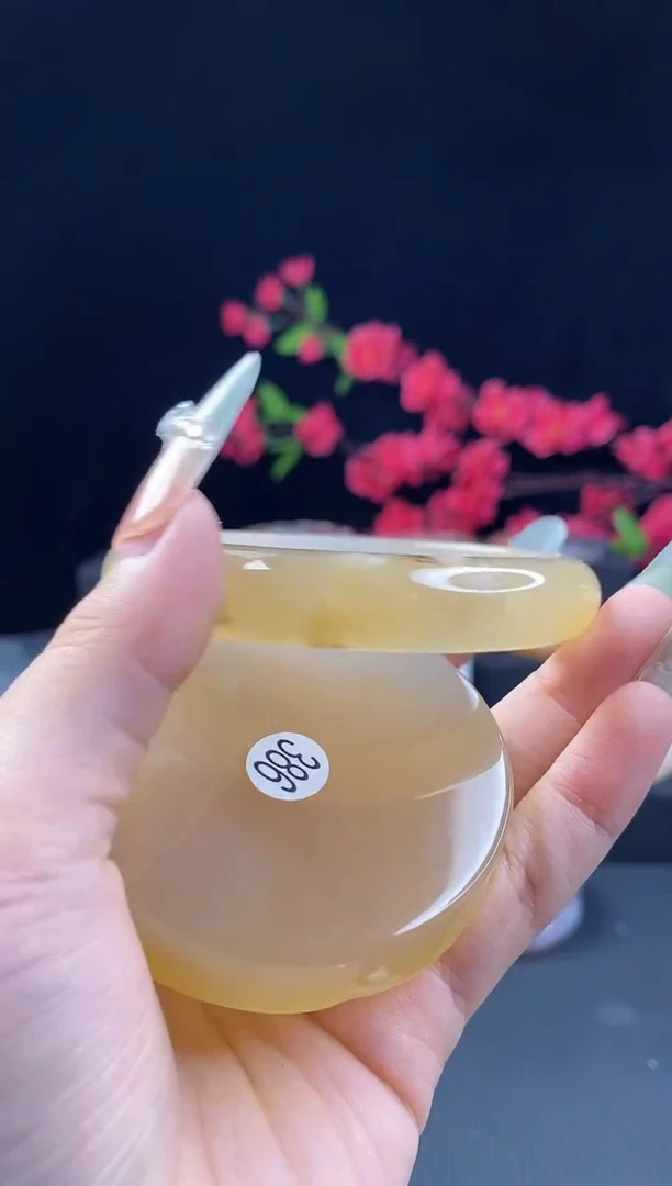 【闪购商品】石英质玉手镯(圆镯)未镶嵌58