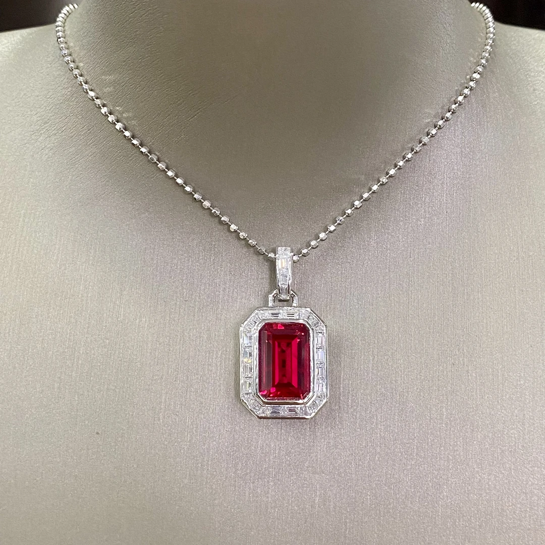 培育红宝石P4168 新款满钻镶嵌长方培育红宝石鸽血红色轻奢单吊坠