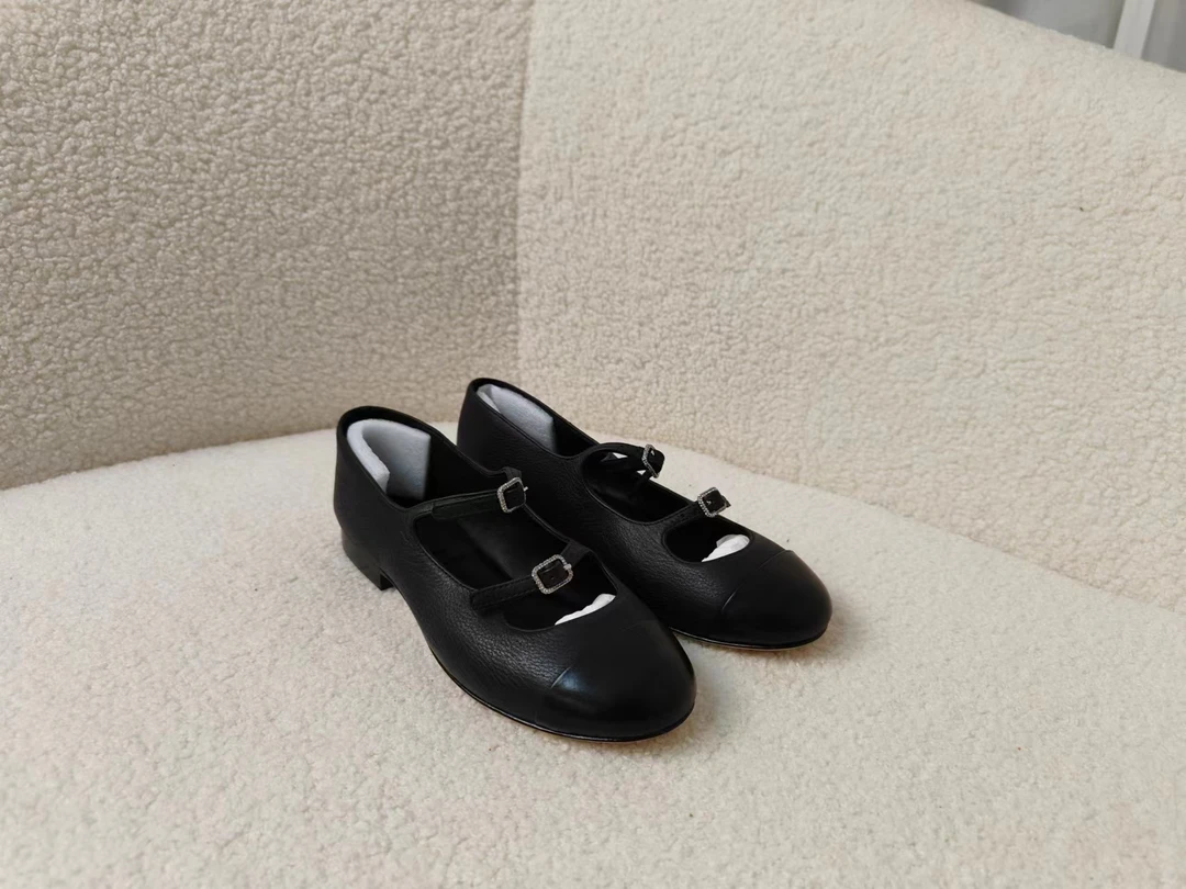 老王甄选 春季新款 女士时尚休闲双绑带式浅口单鞋