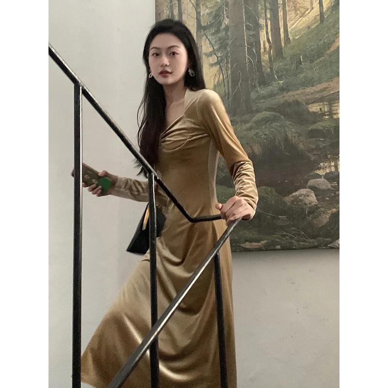 鹭青一【月光酒】丝绒连衣裙夏女复古设计感方领中长裙L22L1172H