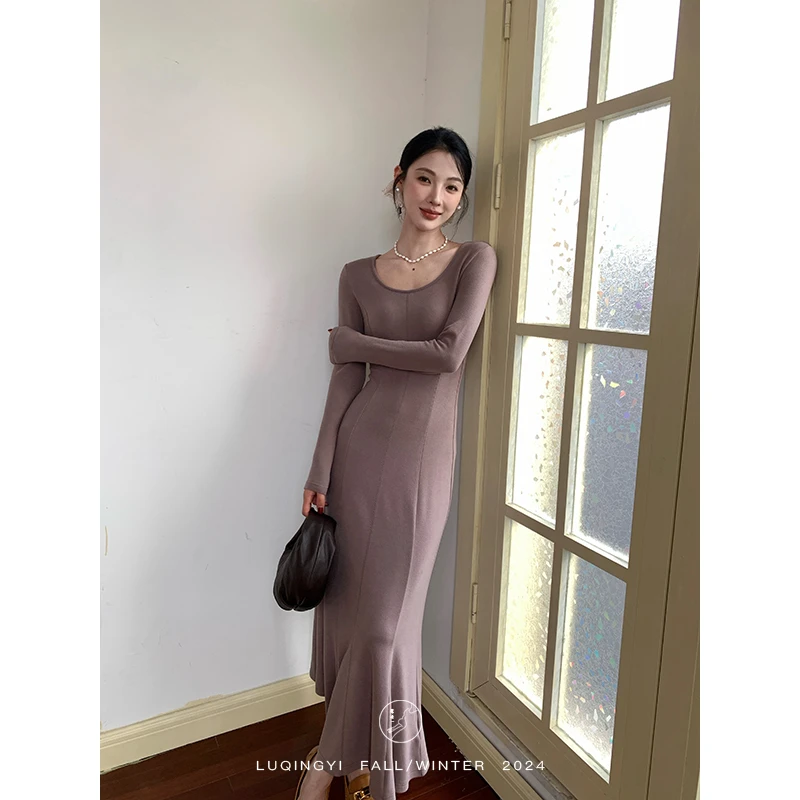 鹭青一原创【月悬】针织连衣裙女秋高级修身气质打底裙L24L7273B