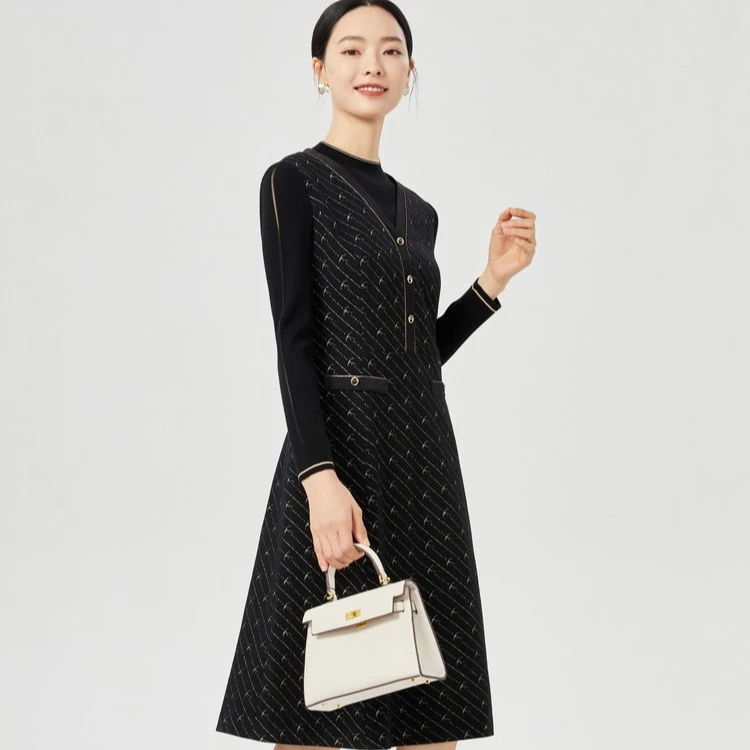 【娜尔思】娜尔思气质绵羊毛黑色连衣裙女24年新款冬长裙NF08082W0