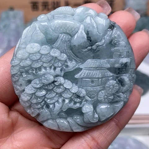 翡翠颈饰未镶嵌山水牌两面工