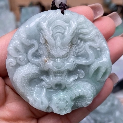 翡翠颈饰未镶嵌龙凤呈祥两面工