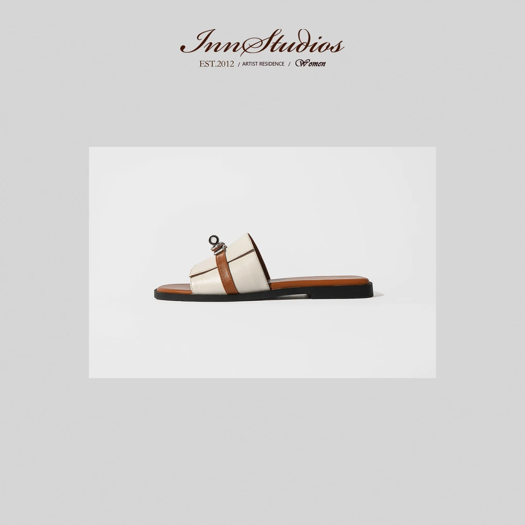 Innstudios 夏季时尚百搭老钱风平底拖鞋 1