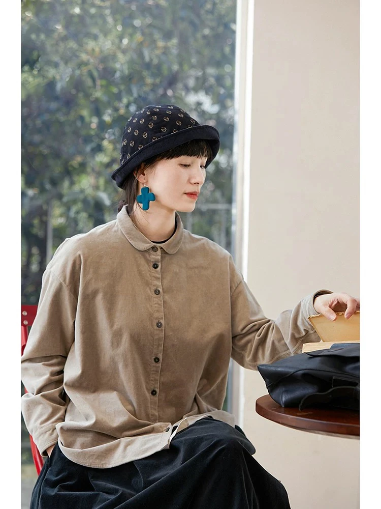 【杂想】春款奶茶色宽松亲肤女平绒衬衫24352