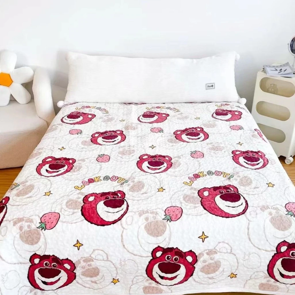【牛奶绒床盖】200*230幸运草莓熊加密加厚牛奶绒 亲肤柔软绗缝±5cm