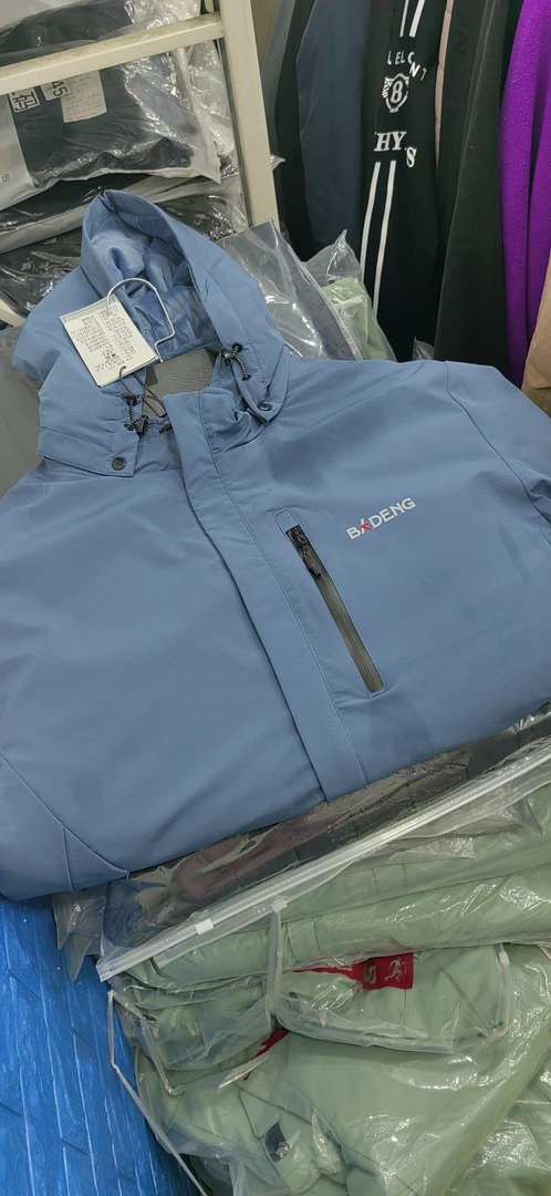 Bkedeng 冬季加棉加绒冲锋外套