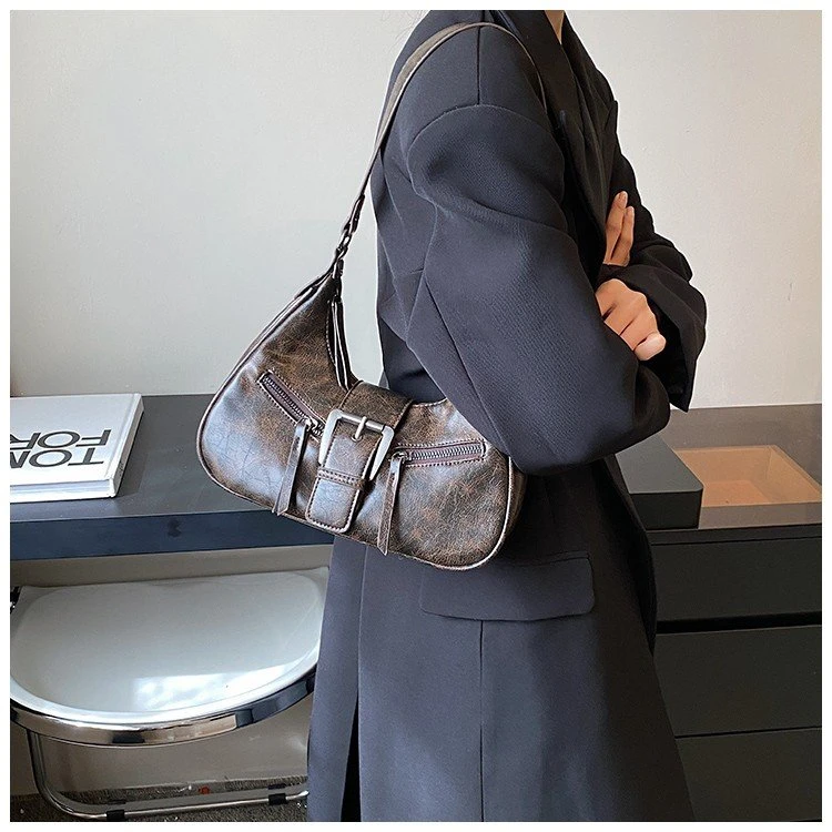 美拉德腋下包包女款新款复古女包单肩包斜挎包时尚月牙包潮