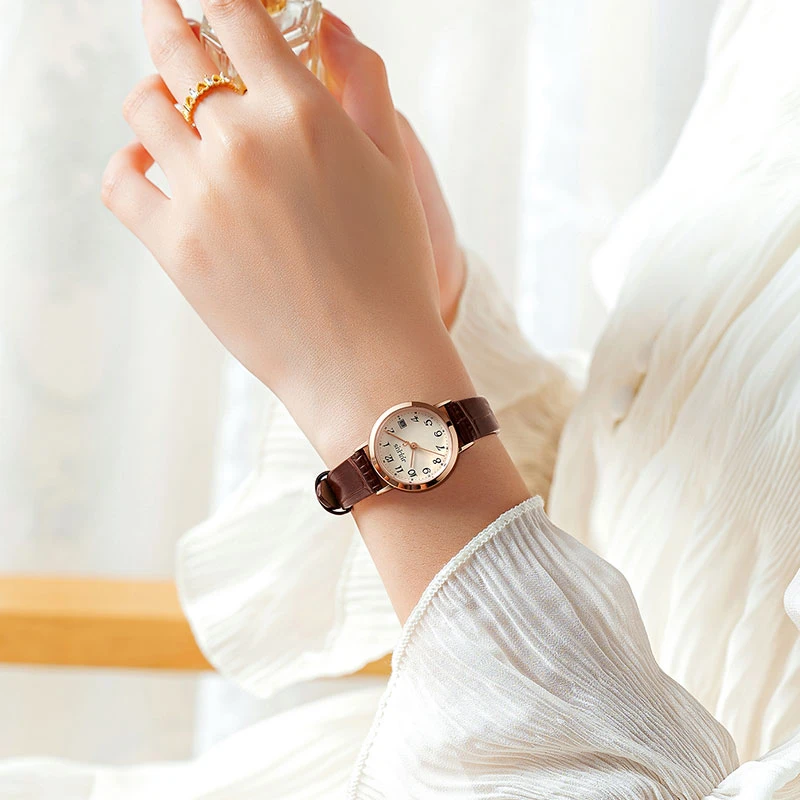 聚利时手表女款2025年新款爆款气质女生小巧高颜值女士石英表腕表