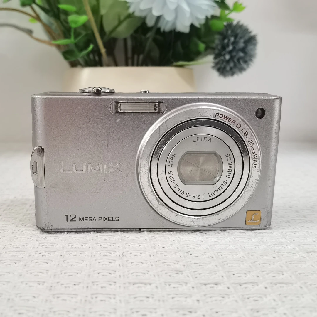 9新 Panasonic/松下 FX60 1200万像素 5倍光学变焦 出片清透