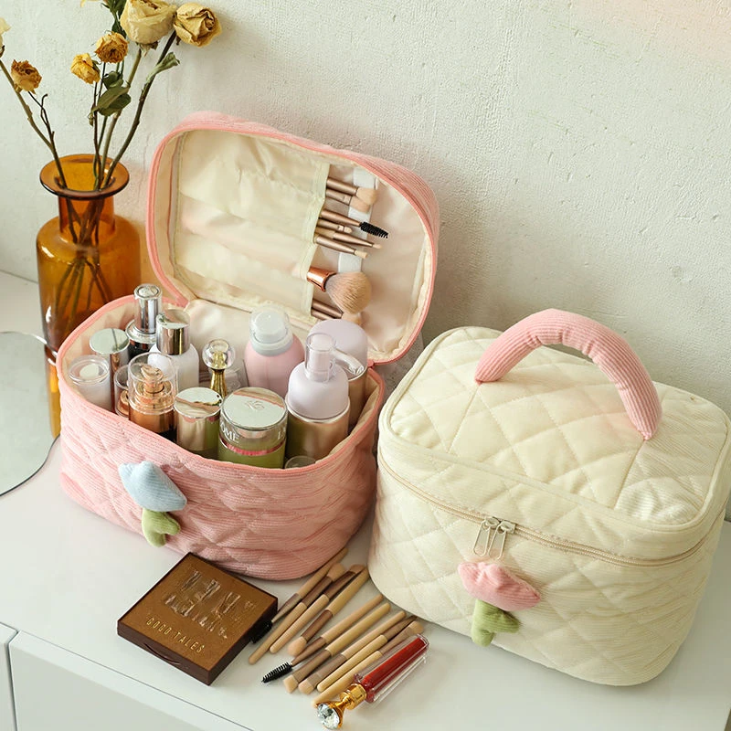 2025新款软糯灯芯绒化妆包花朵可爱收纳便携大容量洗漱化妆品收yj