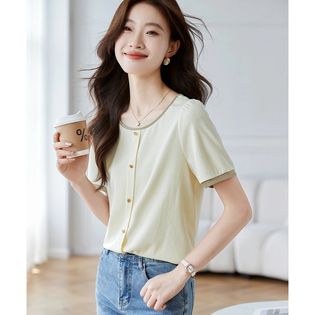 尚静精致感肌理面料褶皱小衫2025夏季新款时尚撞色圆领百搭T恤