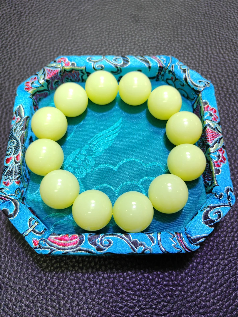 和田玉若羌黄口手串