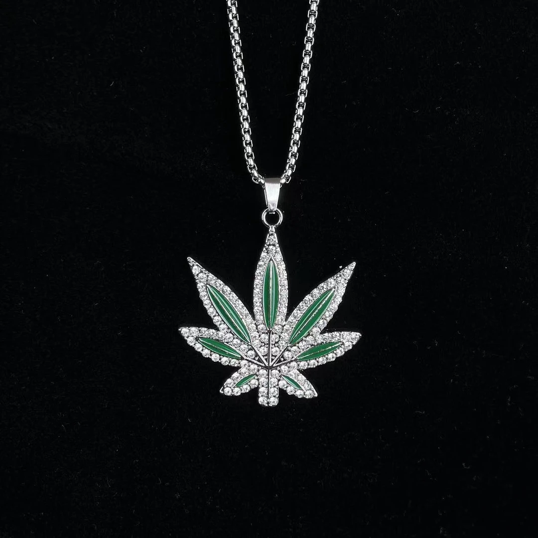 钛钢项链 C16-4203枫林晚情侣潮牌项链挂饰毛衣链男女同款