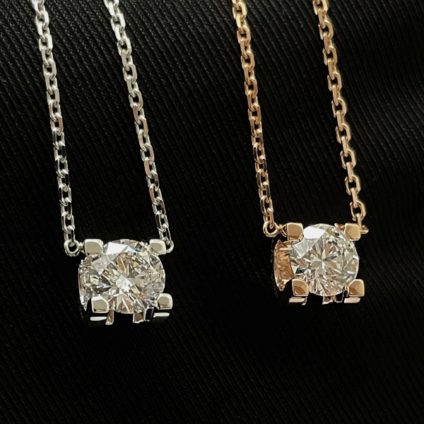 【合成/培育】18K金培育钻石牛头项链