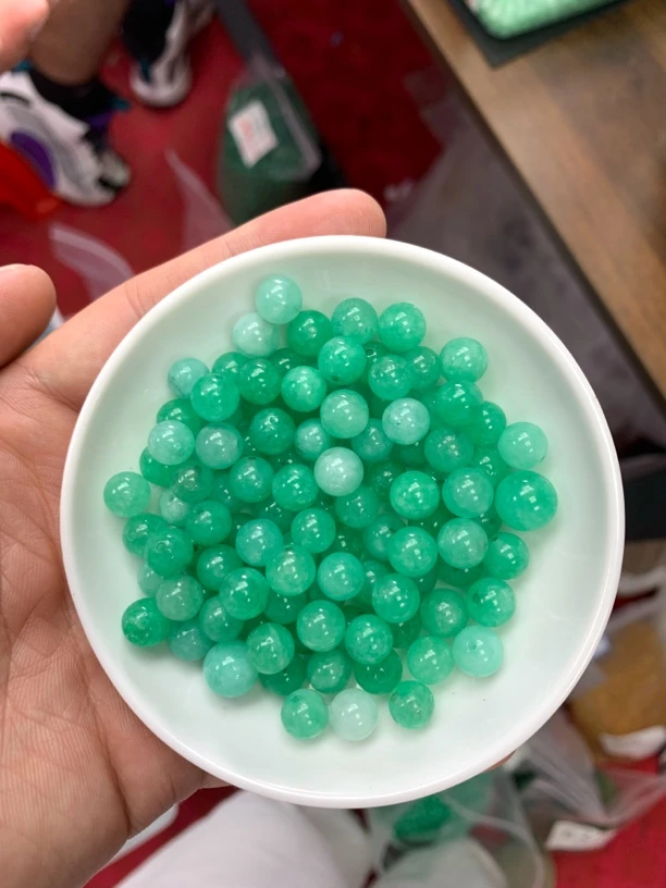 天然散珠 满绿 Y1273   10MM  30颗